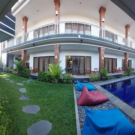 The Lucky Canggu Hotel Bagian luar foto