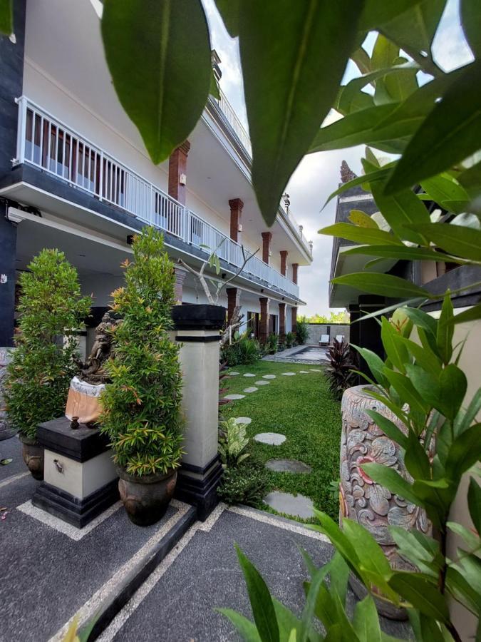 The Lucky Canggu Hotel Bagian luar foto